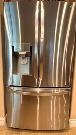 LG Refrigerator 28 cu.ft. Smart wi-fi Enabled Door-in-Door® Refrigerator