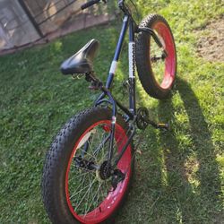 Cycling
Bikes
Mongoose Adult 26” Argus Trail Fat Tire Mountain Bike