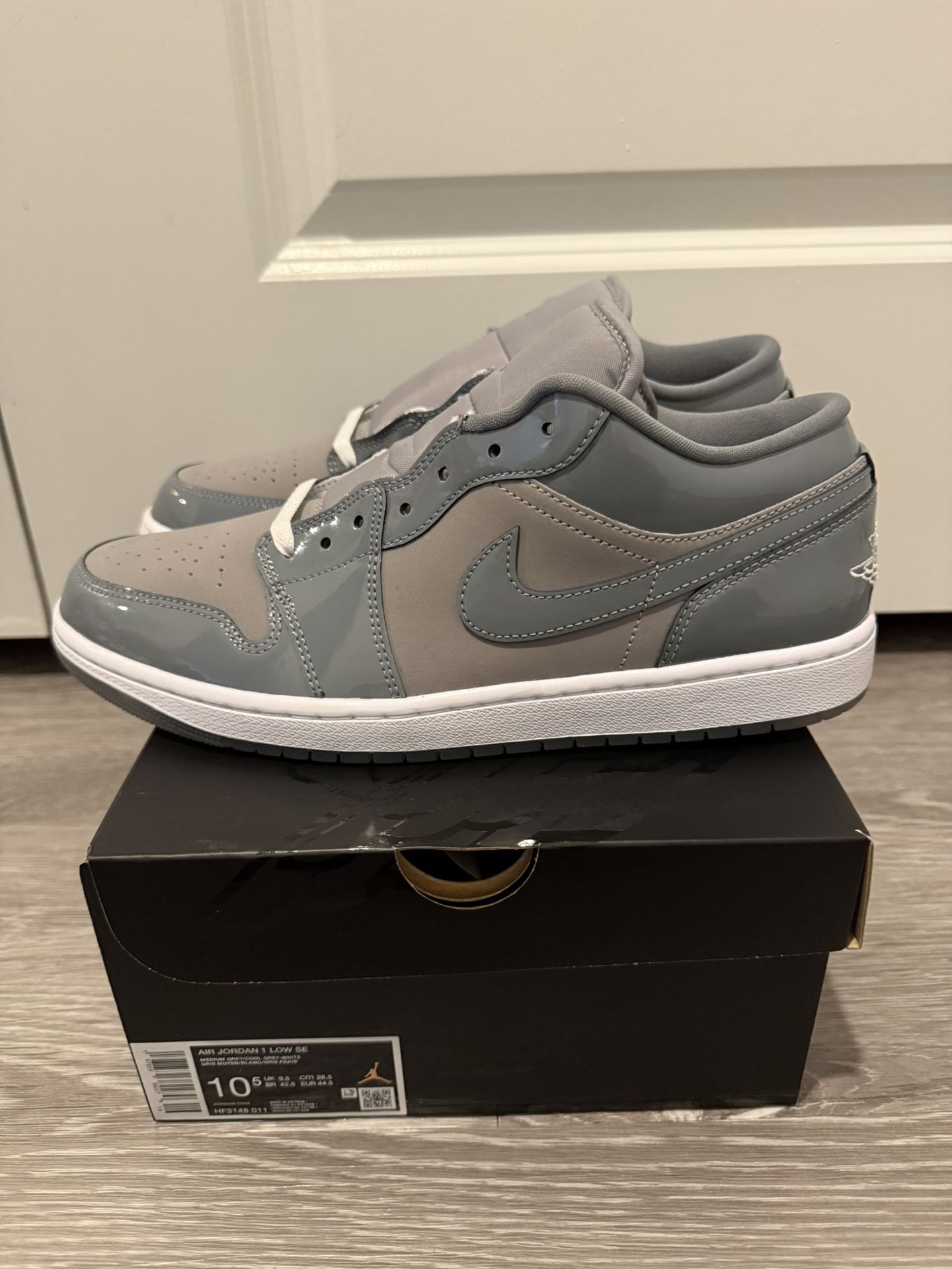 Jordan 1 Low “Medium Grey Cool Grey White” Men’s Size 10.5 HF3148-011