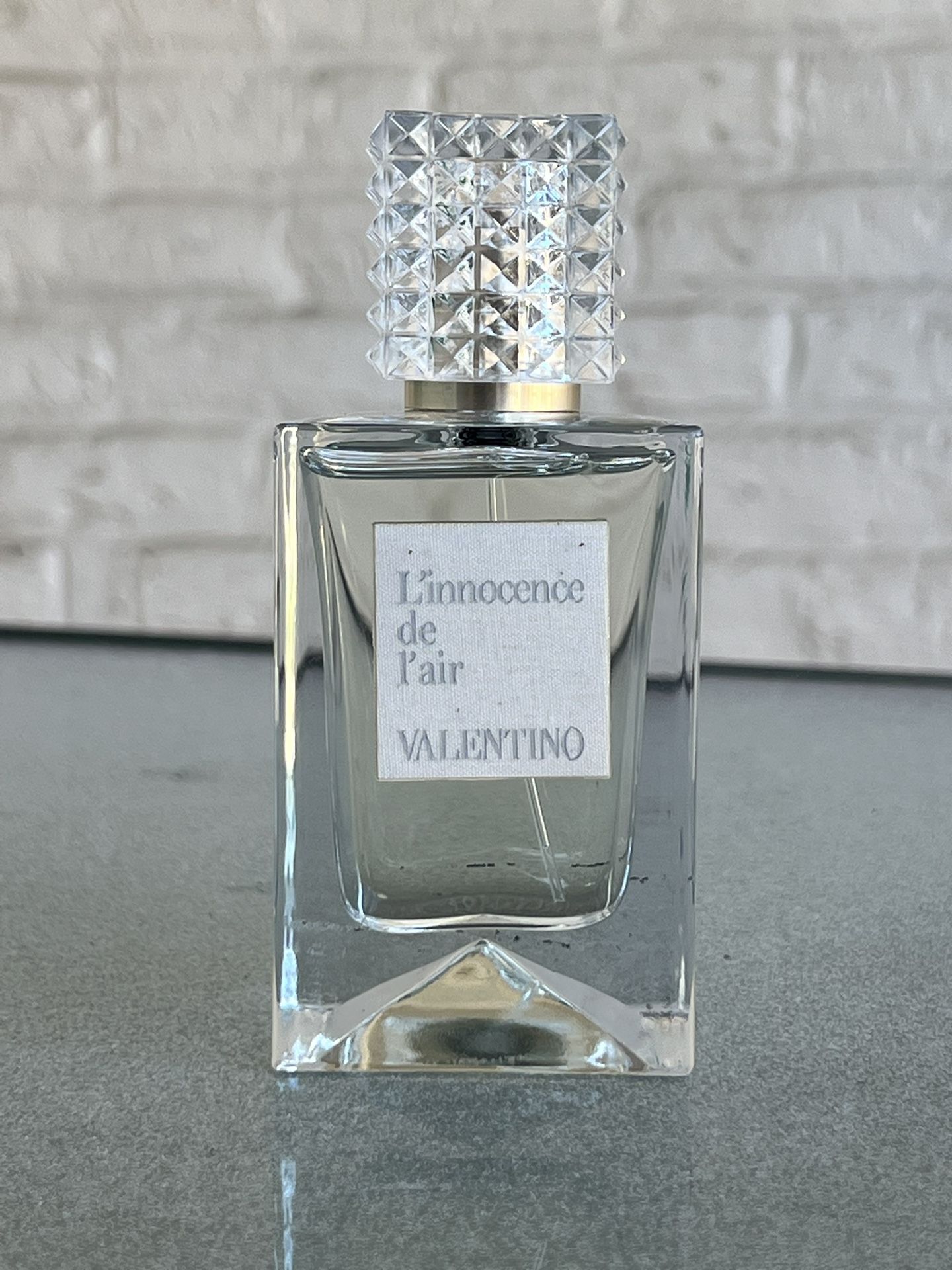 L'innocence de l'air by VALENTINO
