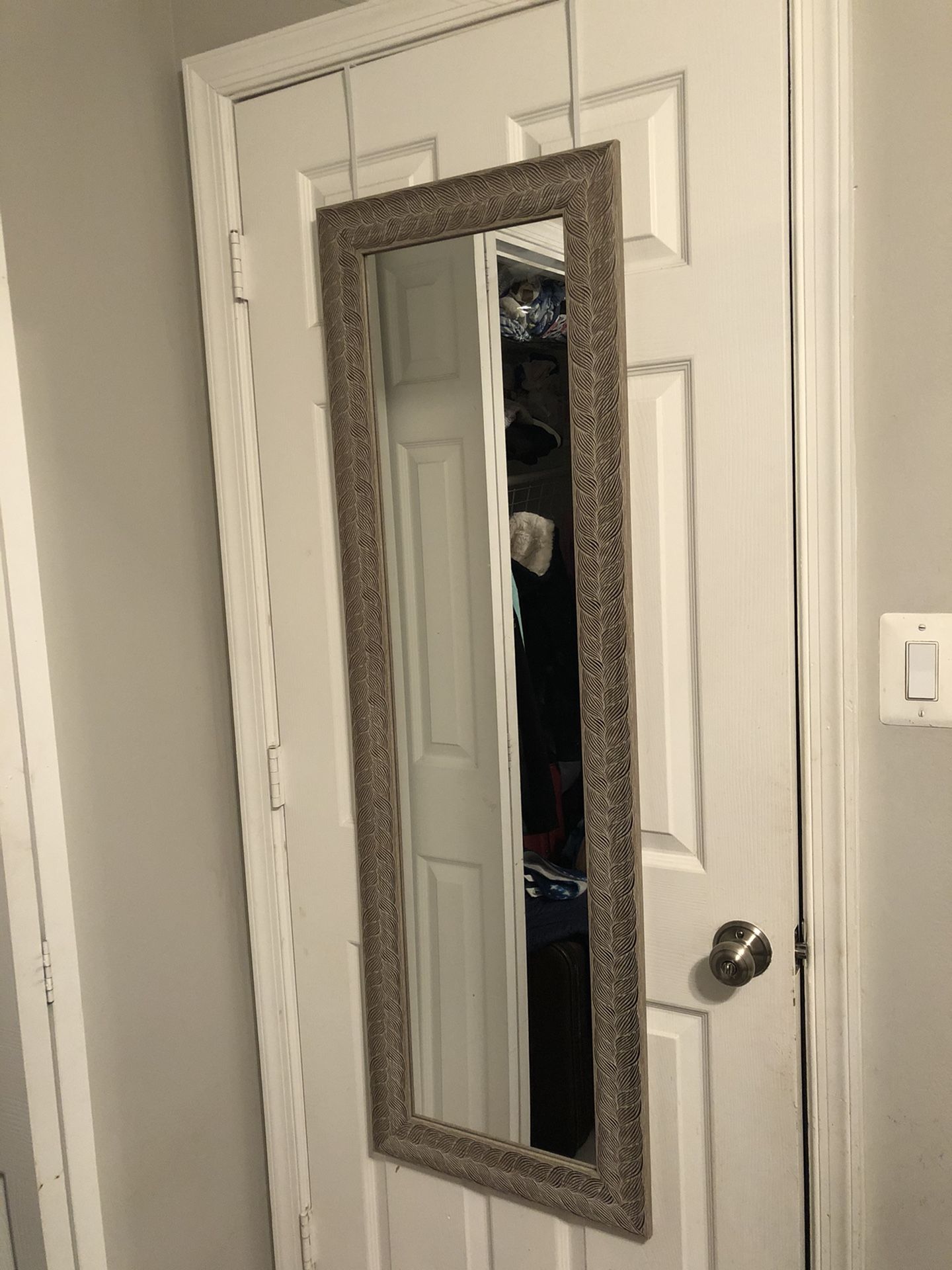 Door hanging mirror