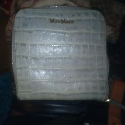 Max Mara White Crocodile Ebossed High Luxury Bag Costs $1,560 But Letting It Go Cheaper Price 