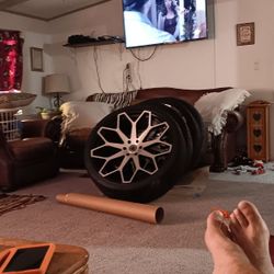 26 Inch 6 Lug Wheels