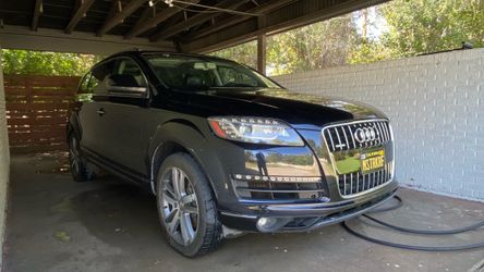 AUDI Q7   2013
