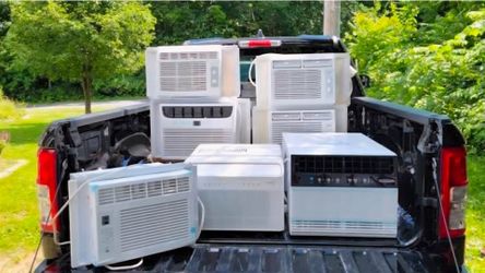WINDOW AC UNIT AIR CONDITIONERS
