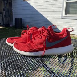 Nike Red Roshe 