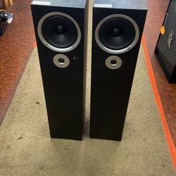 92914 Polk Audio 33” Tall Floorstanding Speakers 08028