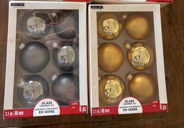 New Christmas Glass Ornaments 12 Pcs