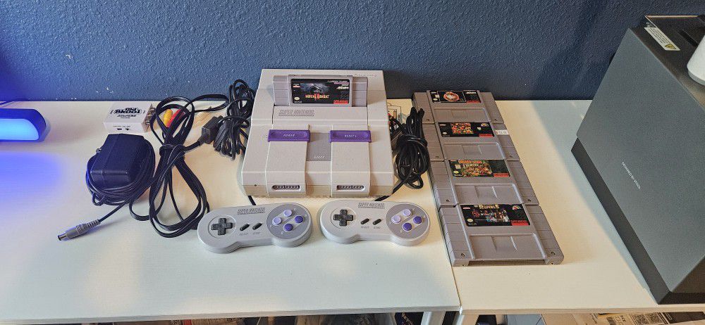 Working SNES with 2 Controllers, 5 Games, and AV to HDMI Converter