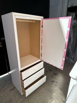 Ropero closet hello kitty
