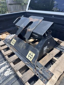 Reese 5rh Wheel Hitch 18,000 Gross Weight Cap