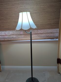 Floor lamp