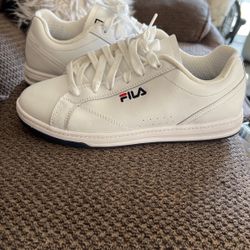 Tenis