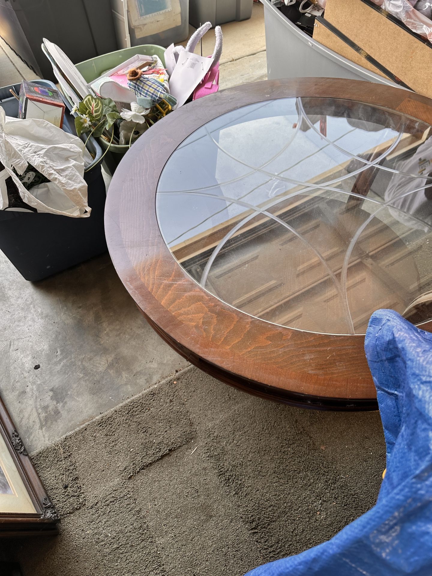 Estate/ Yard Sale Today And Tomorrow