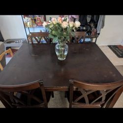 Table And Chairs For 4