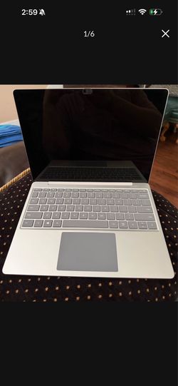 Surface Laptop Go