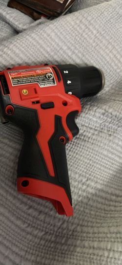 M12 12-Volt Lithium-Ion Brushless Cordless Subcompact Brushless Drill Driver Kit