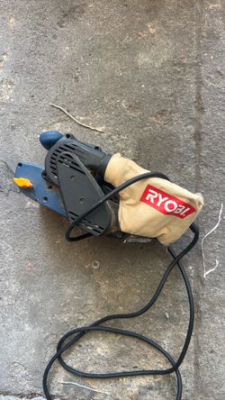 RYOBI hand held sander