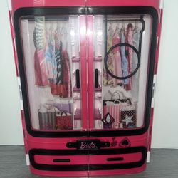 Barbie Dream Closet Travel Case with Clothes & Accessories – Pink Portable Storage