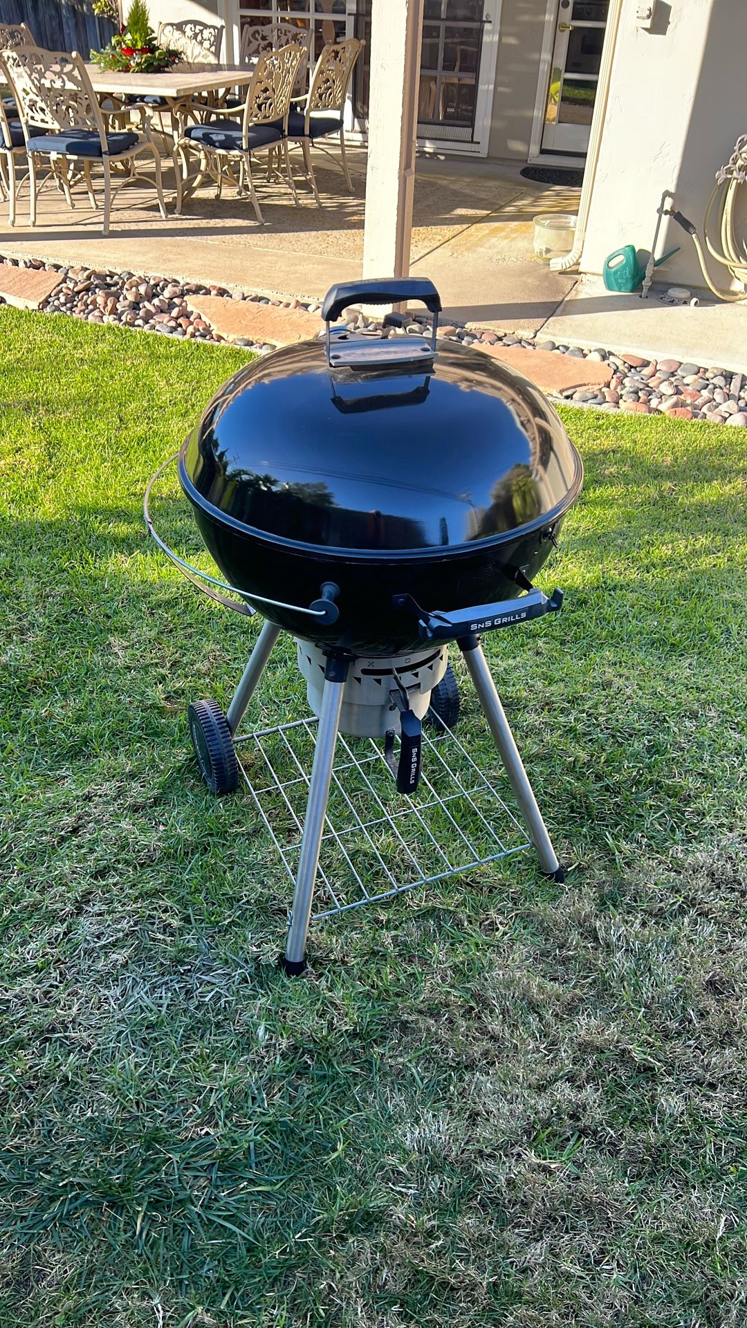 Slow And Sear 22” Kettle Grill