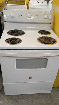 4 burners White electric regular coil with warranty delivery available fee depends on address 🏠🛣️ 🚛