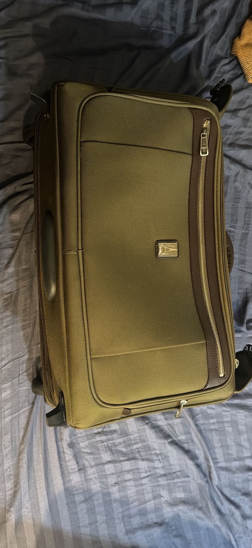 Travel Pro Rolling Garment Bag