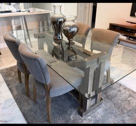 Dinner table and chairs for sale