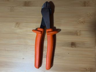 Klein Insulated Diagonal Wire Cutters in Good condition
