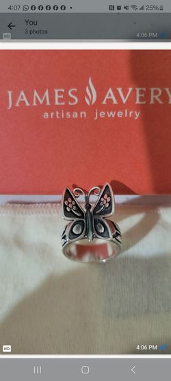 Anillo de mariposa, James Avery