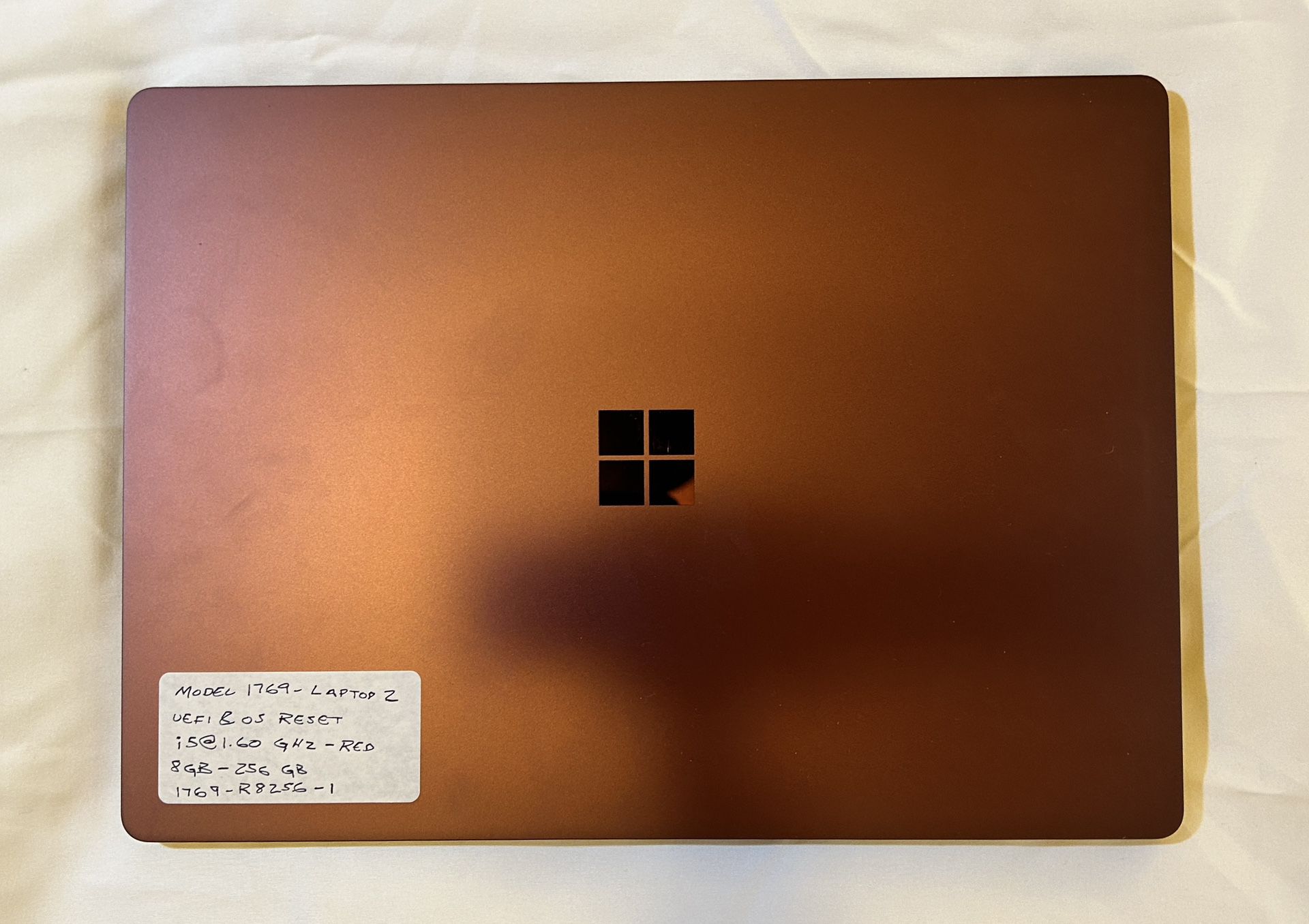 Microsoft Surface Laptop 2 - Burgundy 