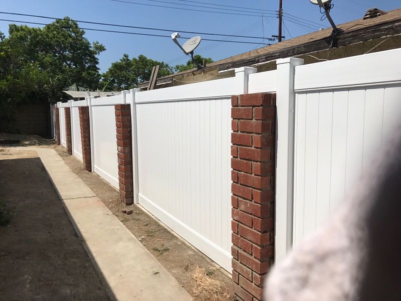 Fence installer
