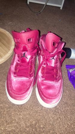 Girls shoes