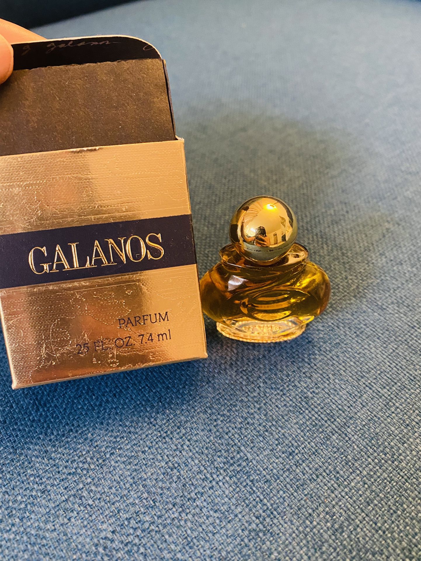 galanos perfume