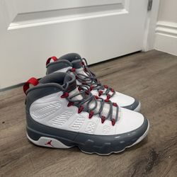 Air Jordan 9 Retro 'Fire Red'