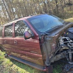 Parts 2002 GMC Yukon 