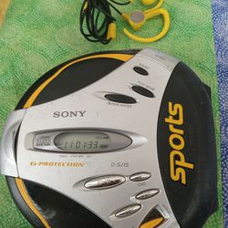 SONY CD COMPACT DIGITAL AUDIO G-PROTECTION SPORTS WITH HEADPHONES TESTED WORK 