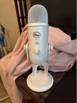 blue microphone for streaming