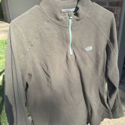 North Face Large Women’s Pullover