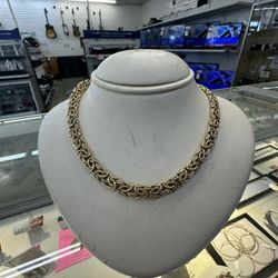 NECKLACE (‼️ASK FOR KASSY‼️)