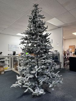 New - 2 In Stock - Fraser Hill Farm 9-ft Flocked Mountain Pine Artificial Christmas Tree, FFMP090-0SN