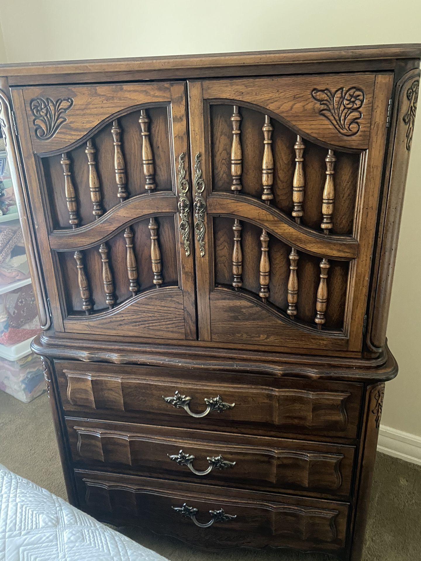 Dixie French Provincial Furniture Armoire 🗄