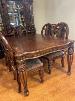 Elegant Solid Wood Tuscan Carved Dining Set