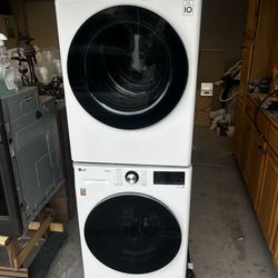 Lg 24” wide washer dryer electric 220 v