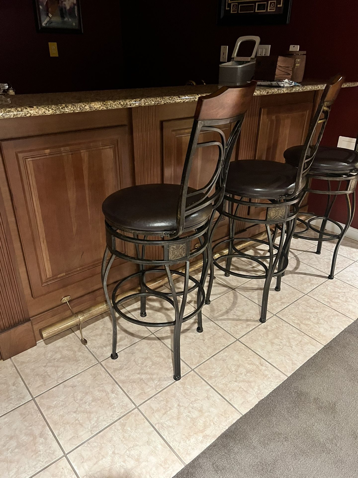6 Bar Stools