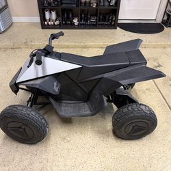 Tesla Cyberquad
