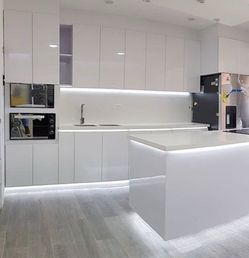 Custom Kitchen Cabinets