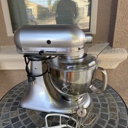 KITCHEN AID MIXER 