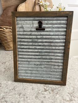 Wood and metal photo frame $5