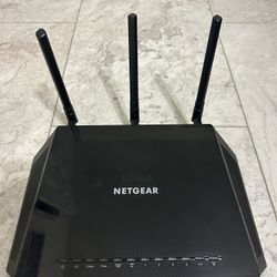Netgear Nighthawk 6700v3