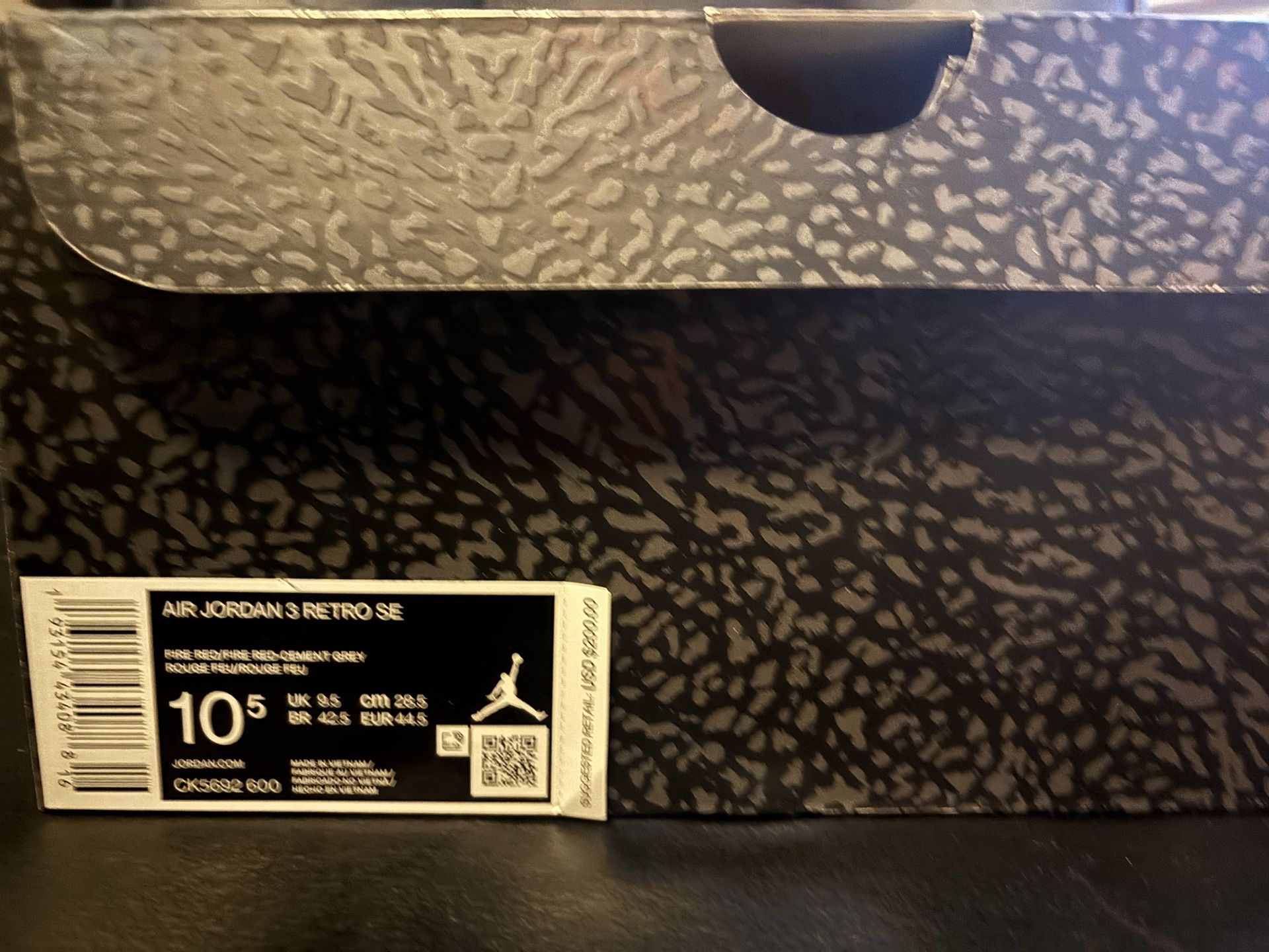 Red cement unite 3’s size 10.5